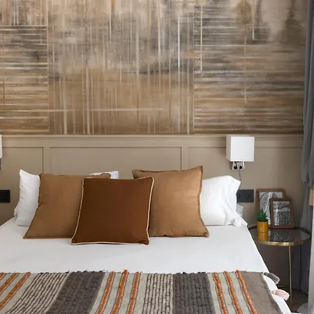 Rainbow Готель