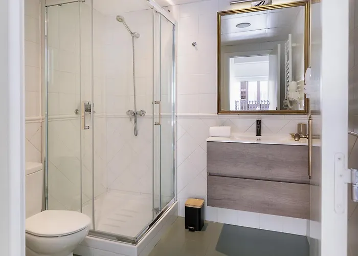 酒店 Rainbow 锡切斯