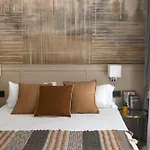 Rainbow Hotel